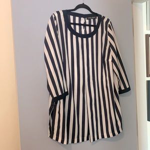 Marina Rinaldi white & navy flowy top s16 like new